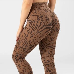 PARAGON Reluna Original Sculptseam Legging - hole on hip